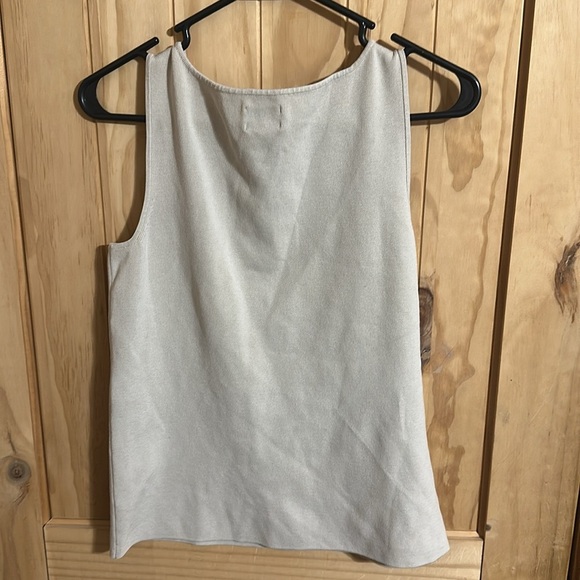 Chicos Boxy Sleeveless Tank Top - Picture 3 of 4